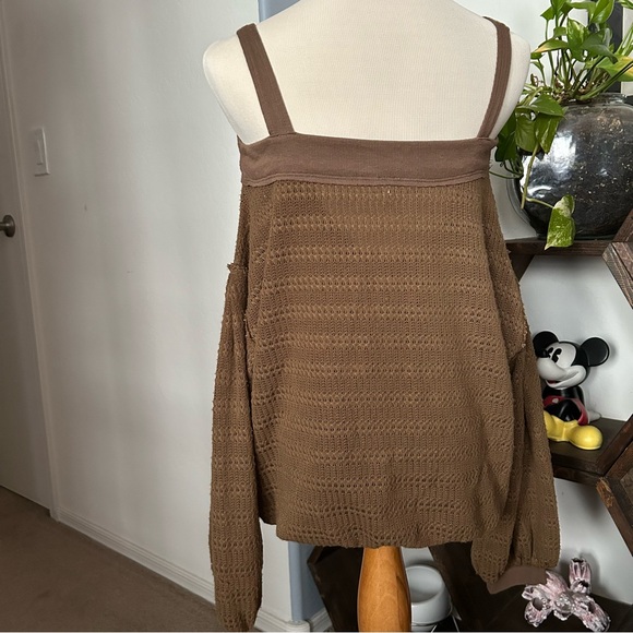 *NEW* Free People Sistine Hacci Cold Shoulder Top sweater Brown M - Picture 6 of 9